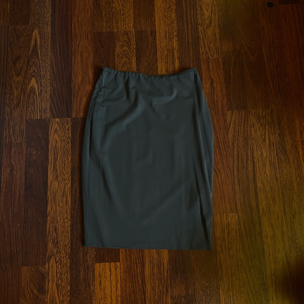 Aritzia Wilfred free skirt